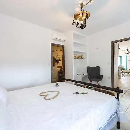 Seaside Ktima Kaparos Paros Villa Drios