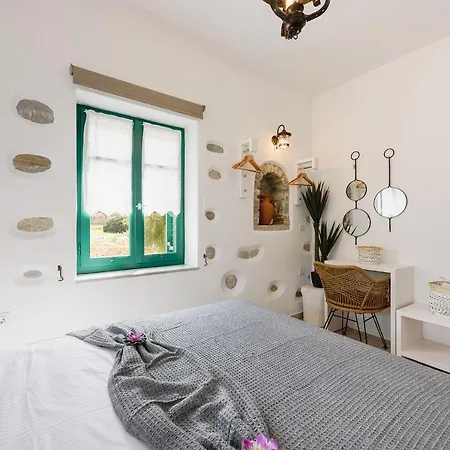 Seaside Ktima Kaparos Paros