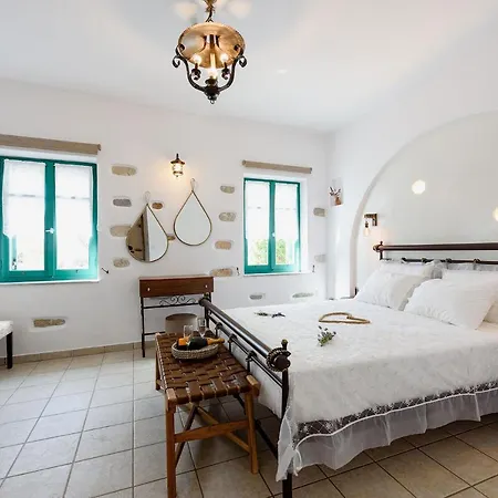 Villa Seaside Ktima Kaparos Paros